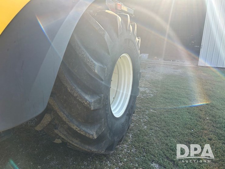 2011-new-holland-cr9060-image-25