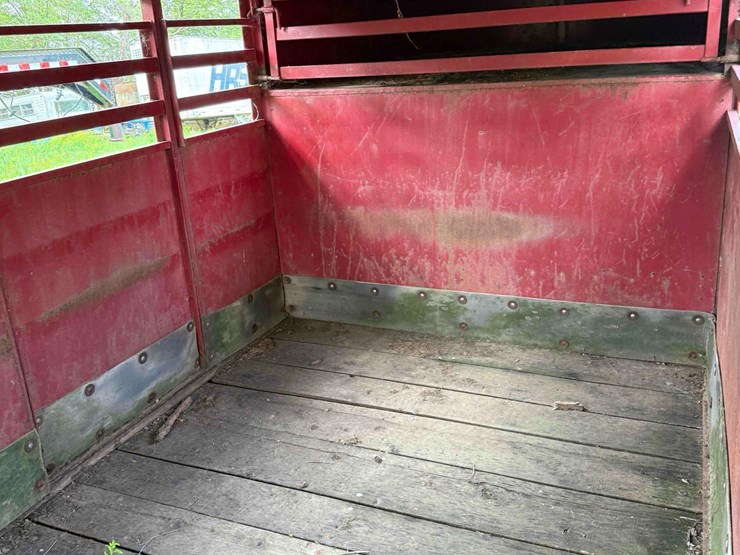 6ft-x-16ft-gooseneck-livestock-trailer-image-13