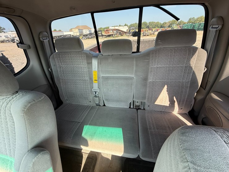2006-toyota-tundra-image-40