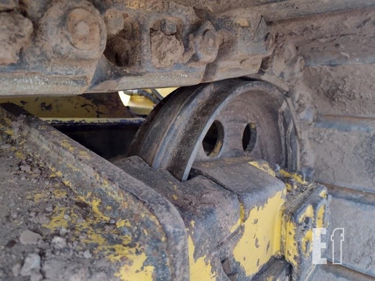 2011-komatsu-d31px-22-image-37