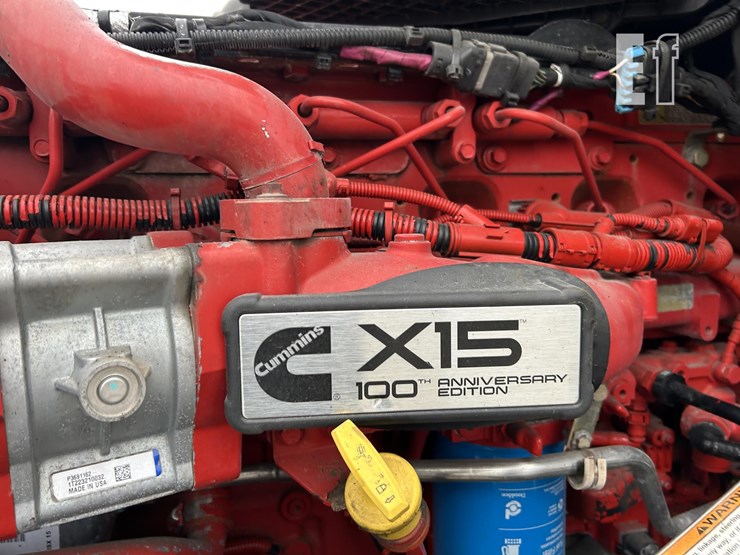 2020-kenworth-t680-image-13