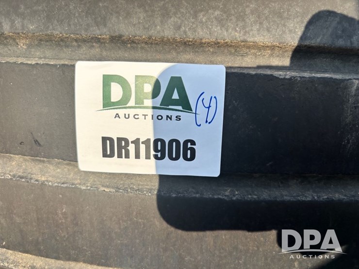 implement-tire-(dr11906)-image-10