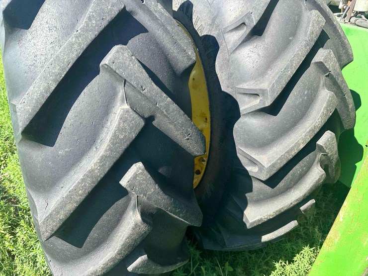 john-deere-8430-image-7