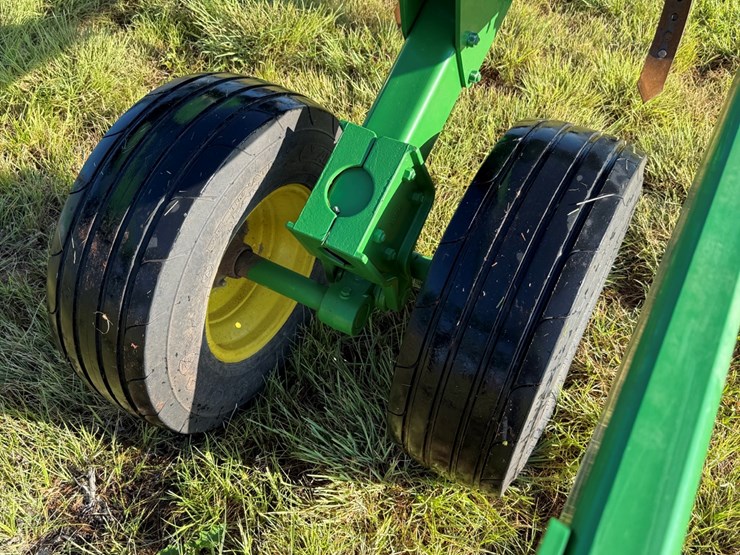 john-deere-2430-image-8