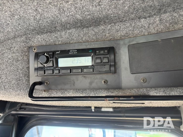 2006-john-deere-8-image-61