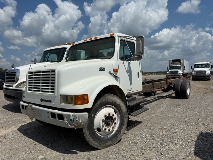 1998-international-4700-image-1