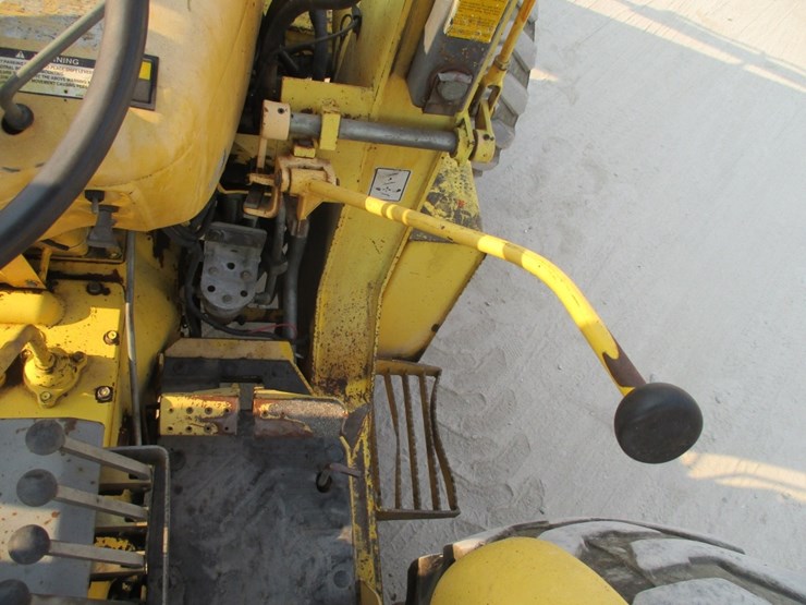 new-holland-545d-image-9