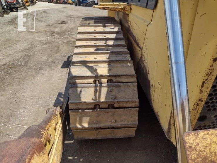2004-komatsu-d65ex-15-image-39