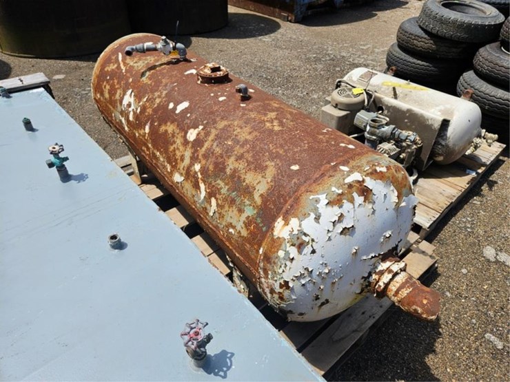 #2574-•-horizontal-air-tank-image-2