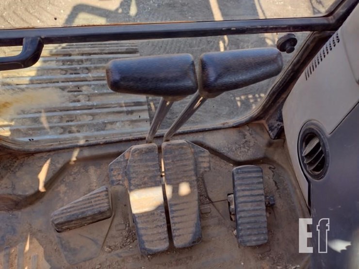 2019-komatsu-pc390-lc-11-image-7