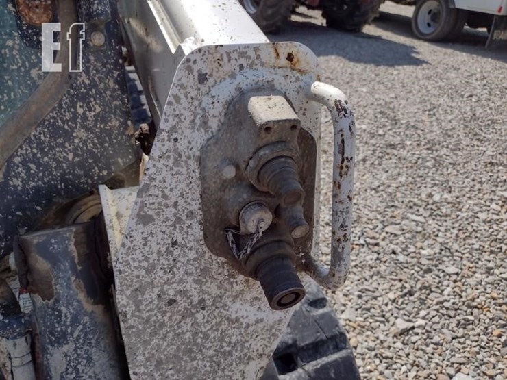 2019-bobcat-t595-image-14