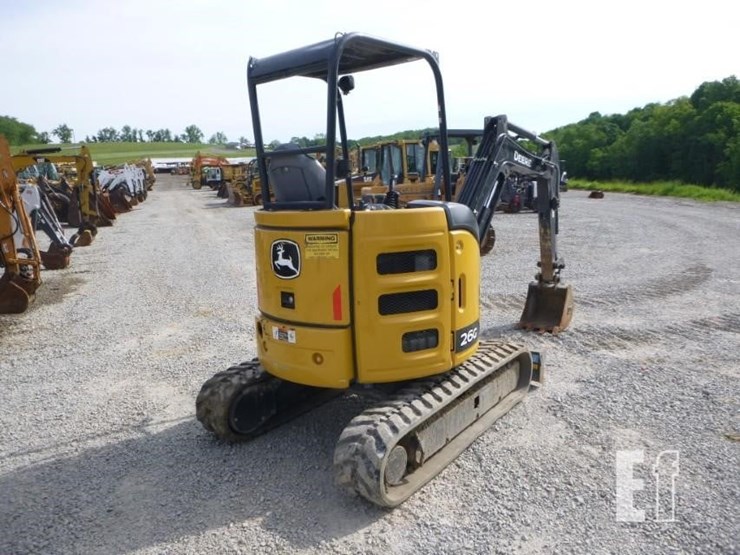 2022-deere-26g-image-48