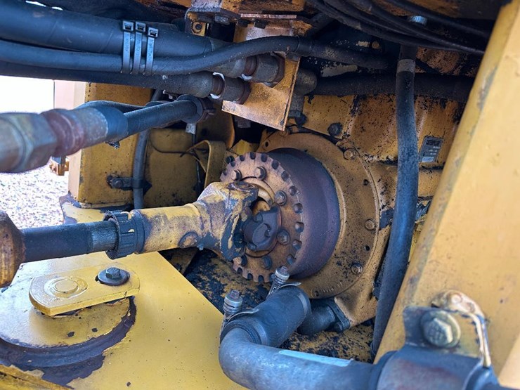 2006-caterpillar-924g-image-32