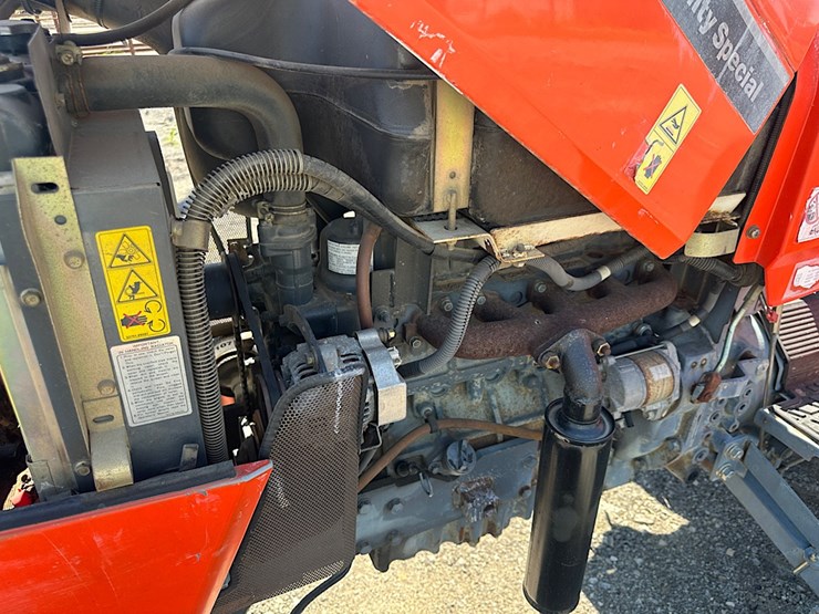 kubota-m9500-tractor-image-18