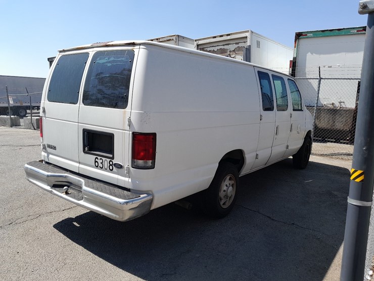 ford-e250-image-4