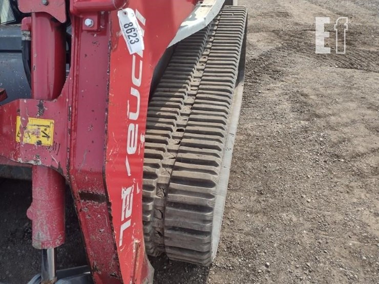 2017-takeuchi-tl12r2-image-27