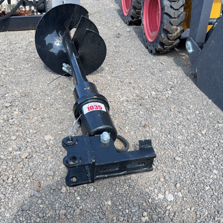 #1035 • MINI EXCAVATOR POST HOLE AUGER