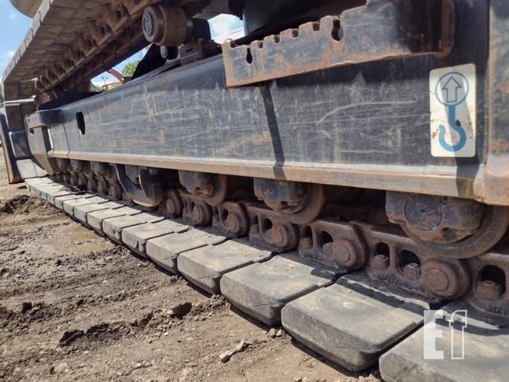 2021-hitachi-zx135us-6-image-28
