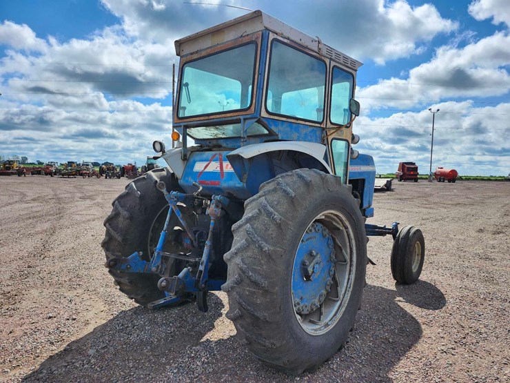ford-8000-image-3