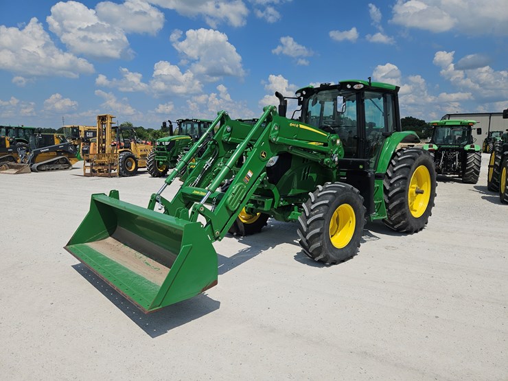 2022-john-deere-6140m-image-1