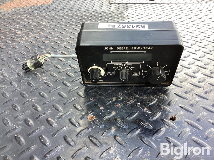 john-deere-row-trak-monitor-image-2