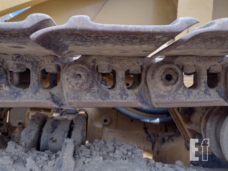 2005-caterpillar-963c-image-28