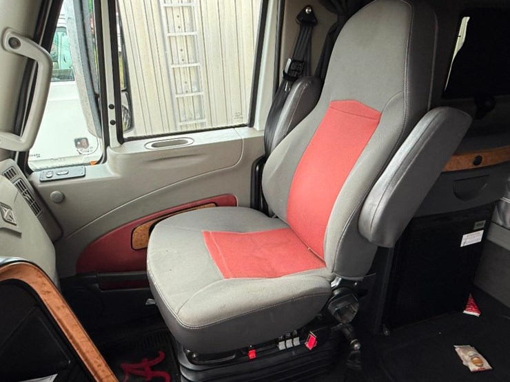 2015-international-prostar-image-15