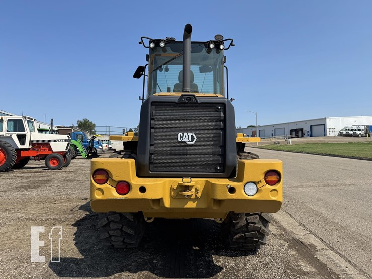 2021-caterpillar-920-image-14