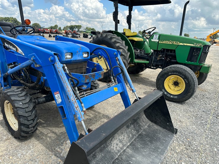 new-holland-7308-image-26