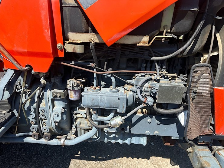 kubota-m9500-tractor-image-20