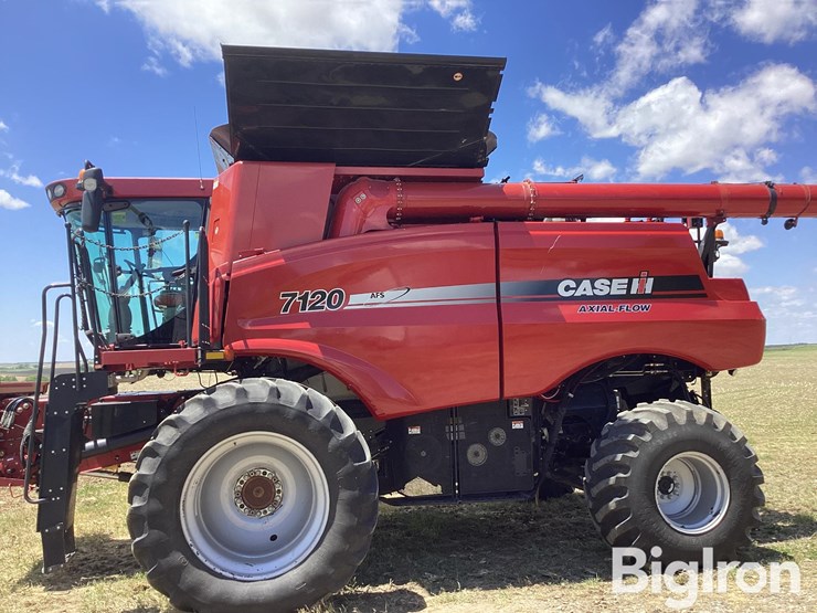 2012-case-ih-7120-image-17