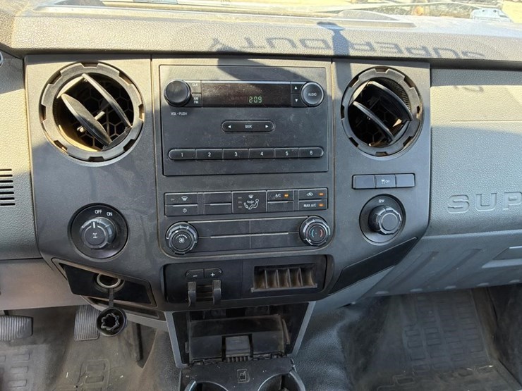 2014-ford-f250-image-12
