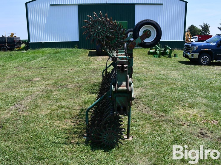 john-deere-28-image-4