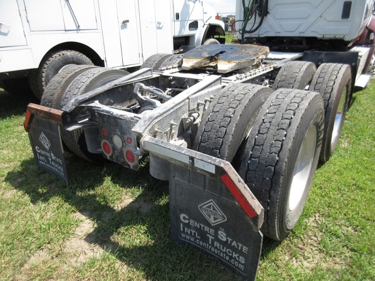 2014-international-prostar-image-7