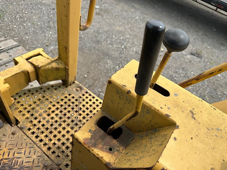 caterpillar-d3b-image-12