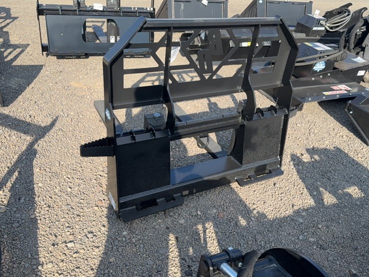 #2071-•-blue-diamond-48"-skid-steer-pallet-forks-image-2