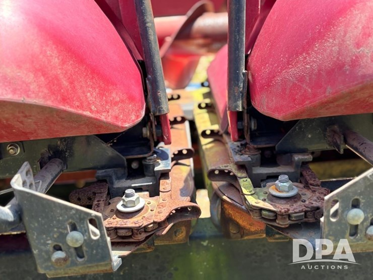 2010-case-ih-3412-image-40