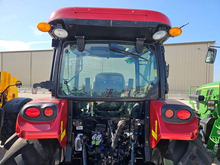 case-ih-farmall-115a-image-16
