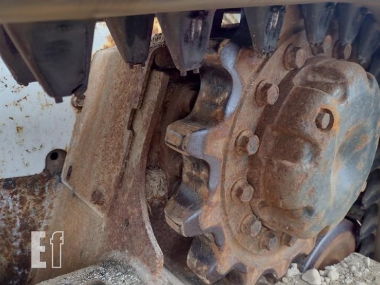 2019-bobcat-t590-image-22