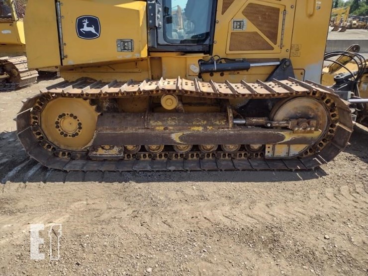 2016-deere-650k-image-31
