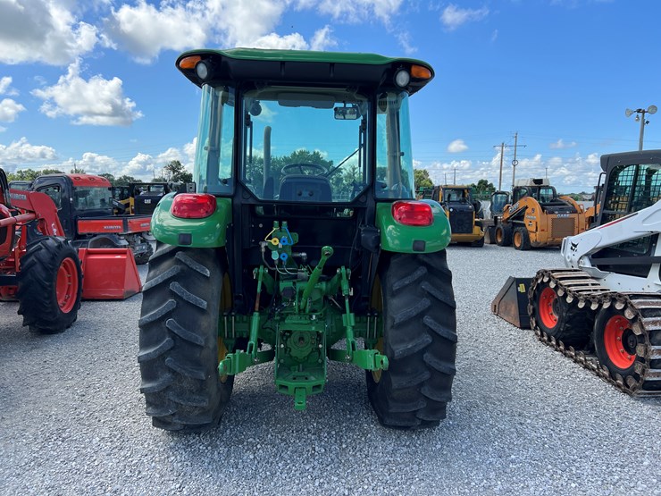 2012-john-deere-5083e-image-19