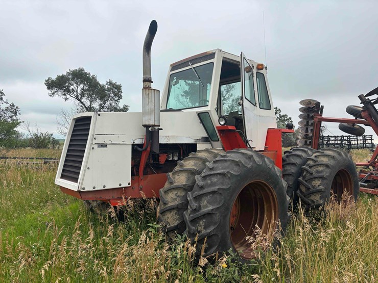 1974-case-2470-tractor-image-1