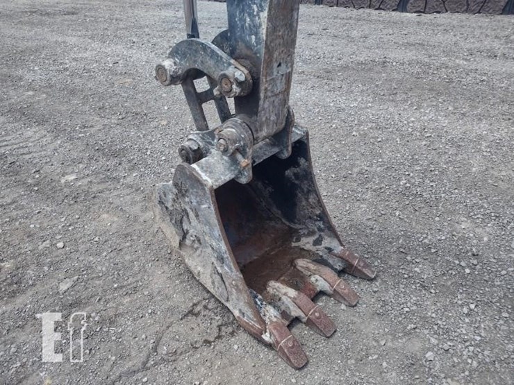 2022-deere-26g-image-15