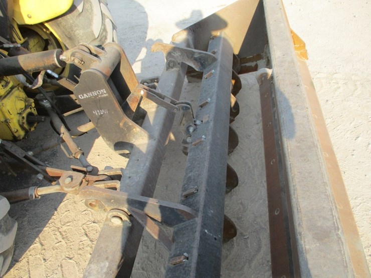 new-holland-545d-image-15
