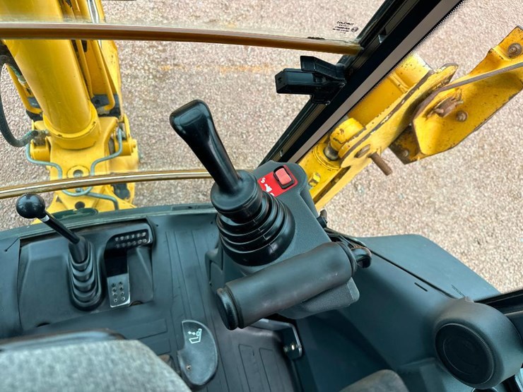 2006-deere-310sg-image-73