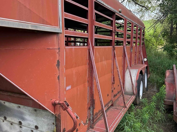 6ft-x-16ft-gooseneck-livestock-trailer-image-21