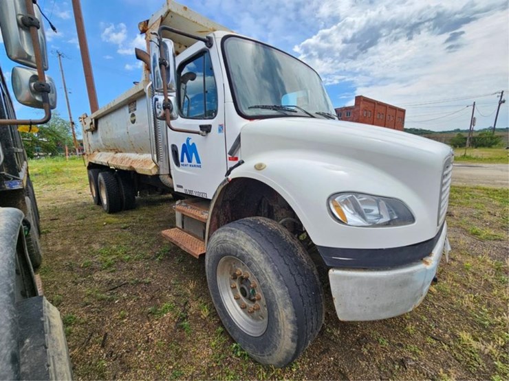 #2525-•-2006-freightliner-m2-tandem-axle-dump-truck-image-6