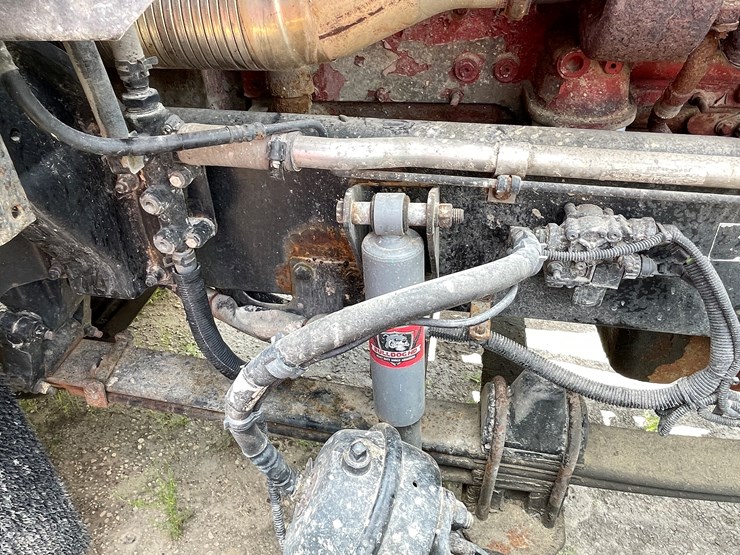 2012-kenworth-t800-image-55