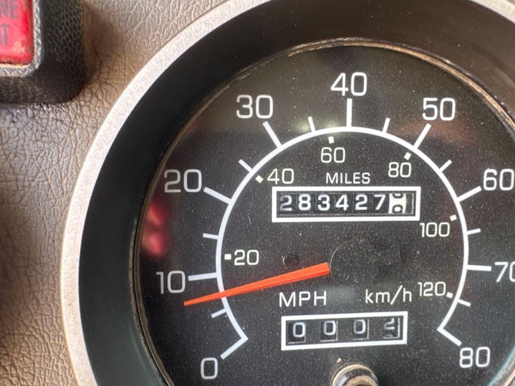 2006-kenworth-t300-image-25