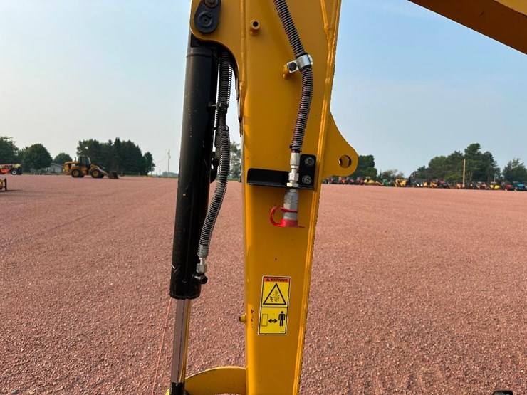 2020-caterpillar-303-image-40